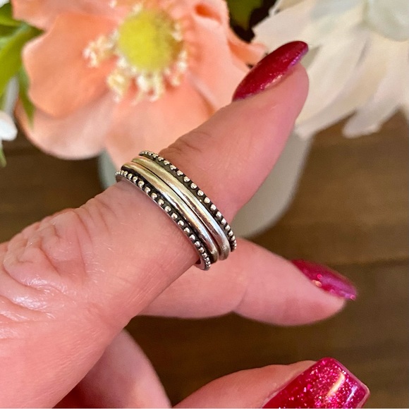 *SOLD* Sterling Stacking Rings🌻 - Picture 4 of 8